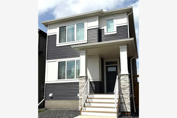 45 Legacy Point Terrace SE