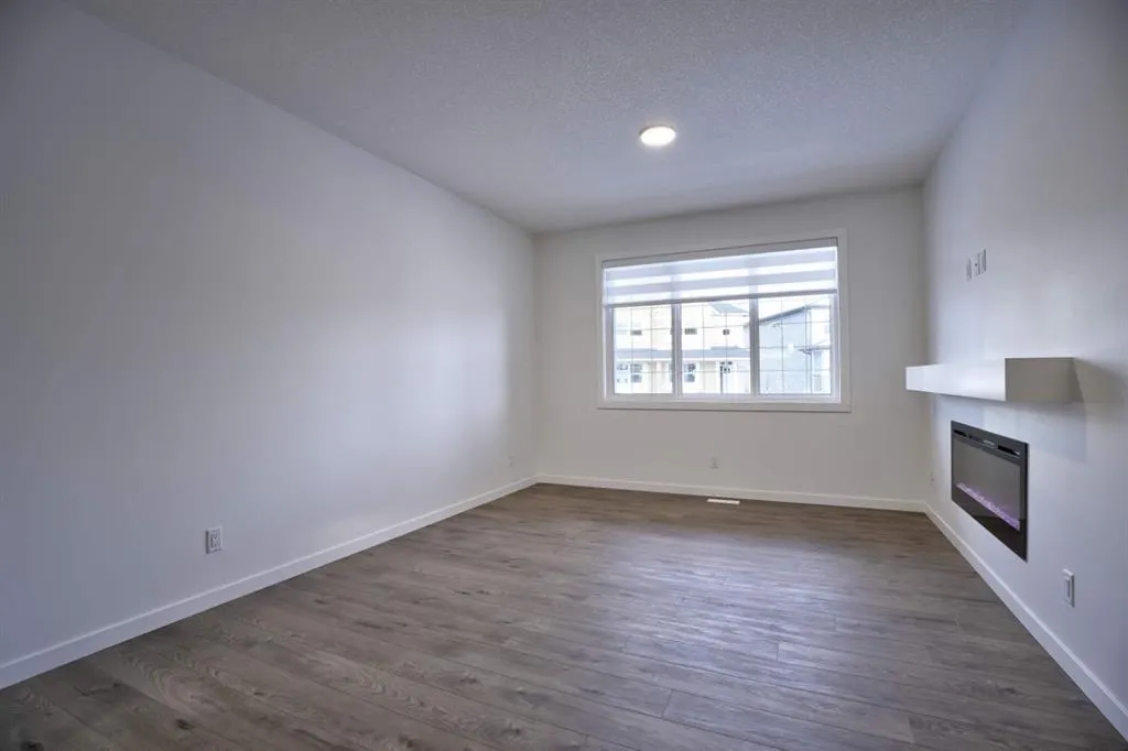 45 Legacy Point Terrace SE