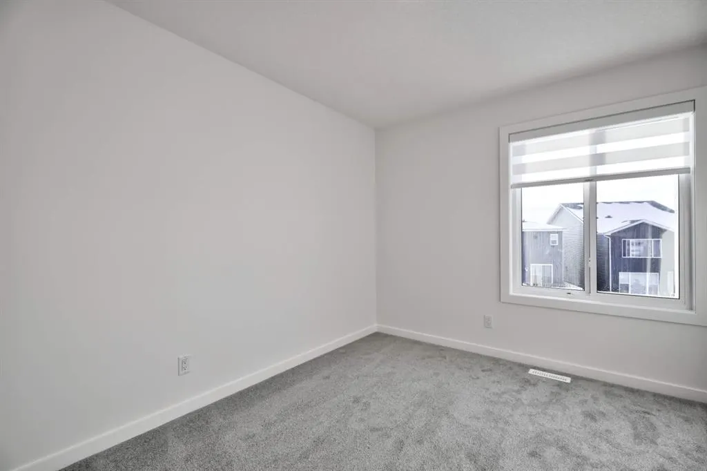 45 Legacy Point Terrace SE