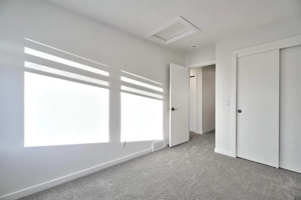45 Legacy Point Terrace SE
