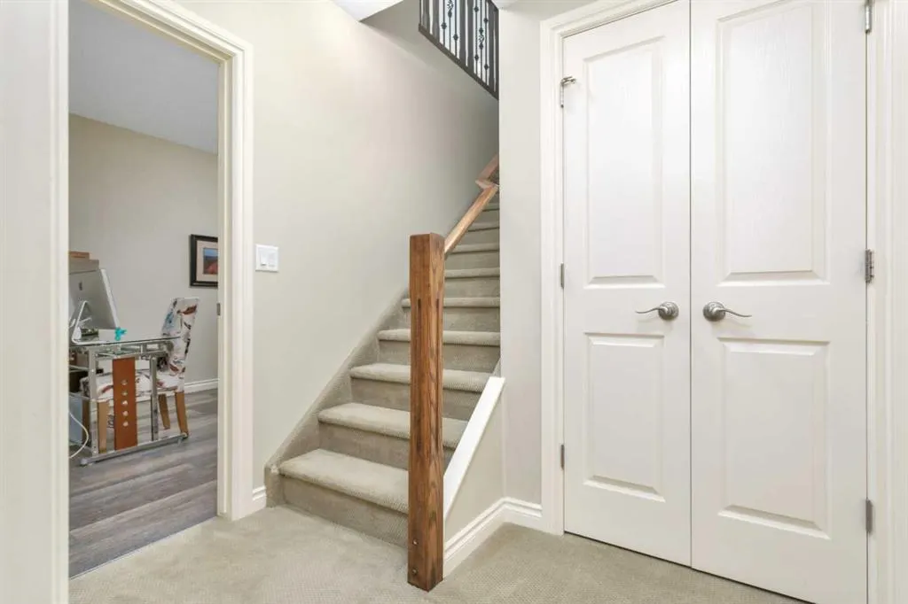 7001 52 Street #1
