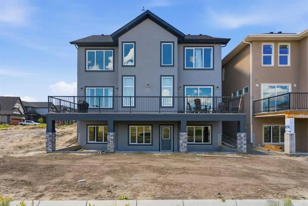76 Legacy Woods Crescent SE