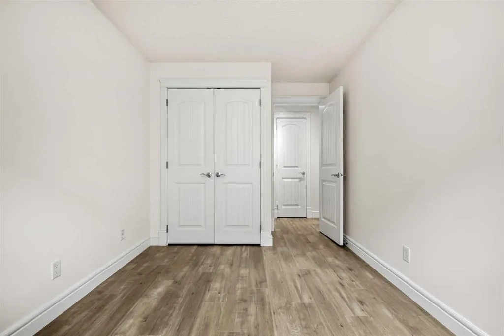 2010 35 Avenue SW #207