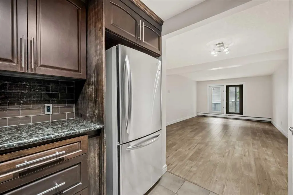 2010 35 Avenue SW #207