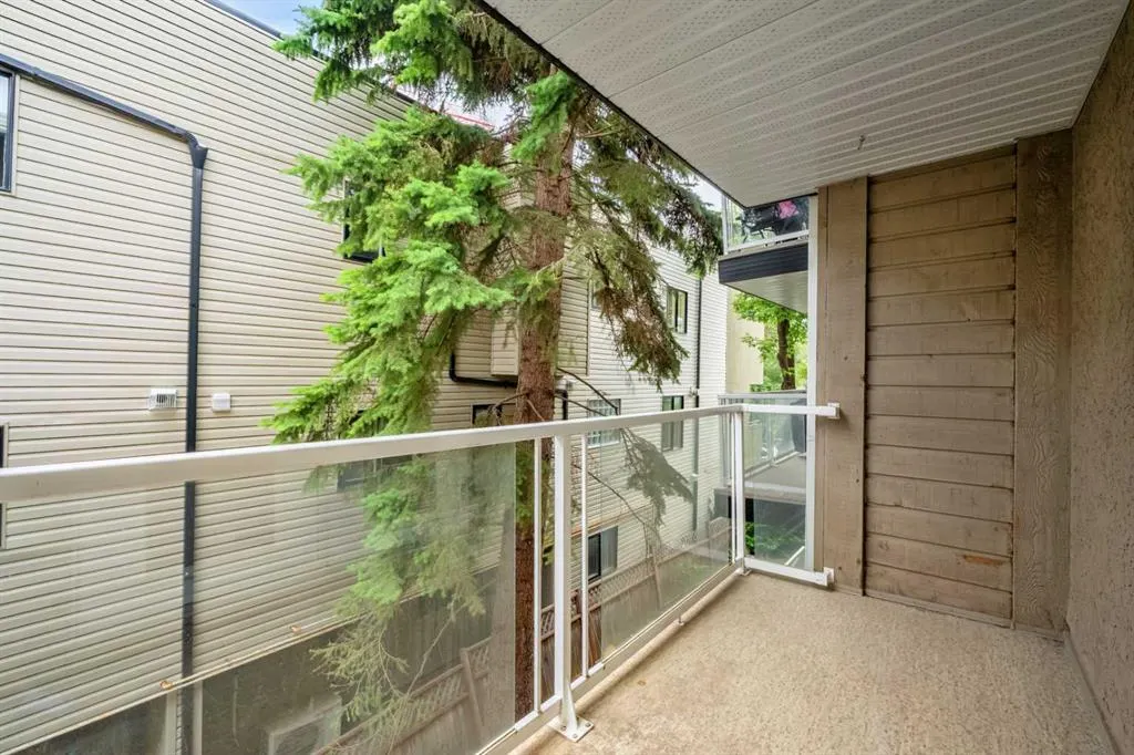 2010 35 Avenue SW #207
