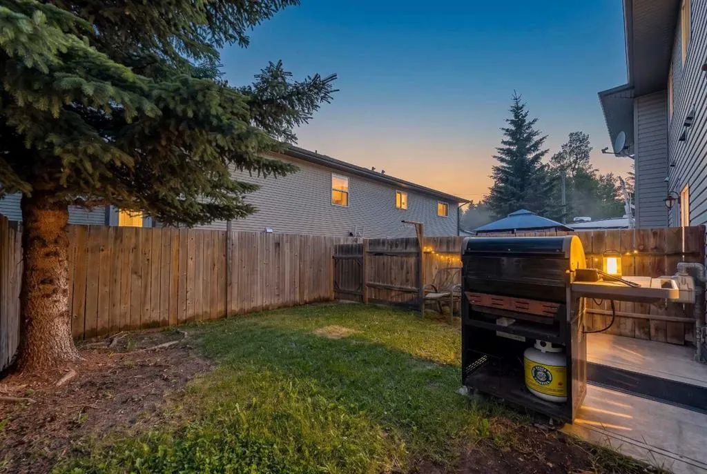 4406 46 Avenue #3
