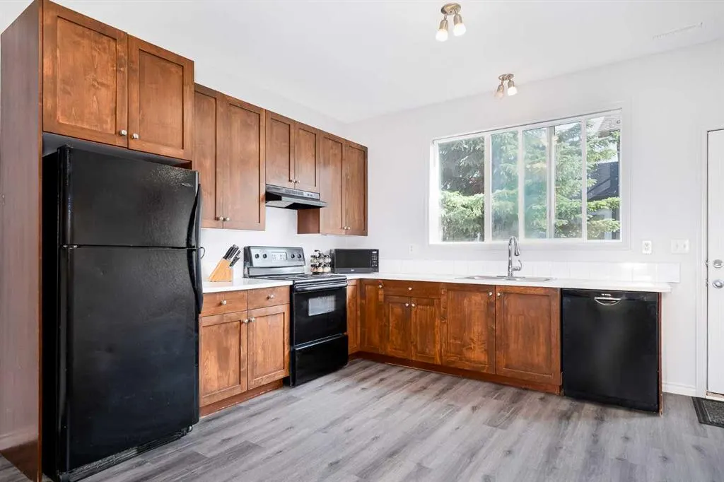 4406 46 Avenue #3