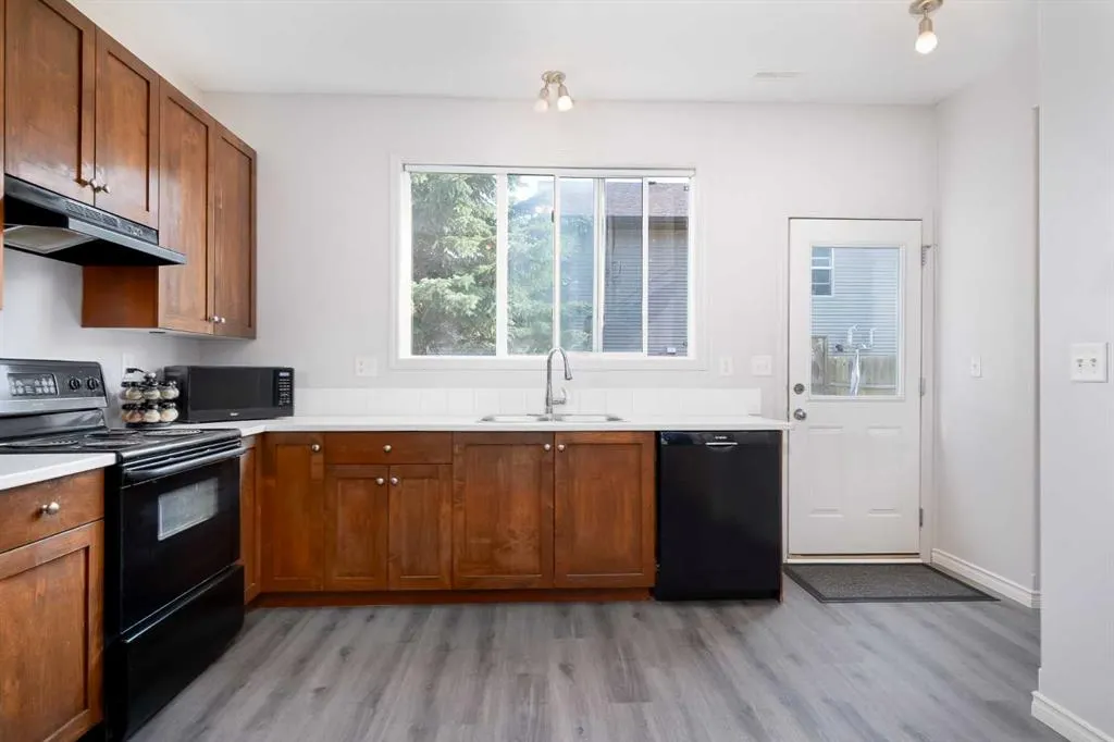 4406 46 Avenue #3