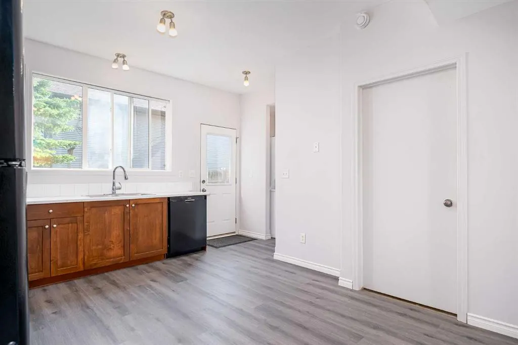 4406 46 Avenue #3