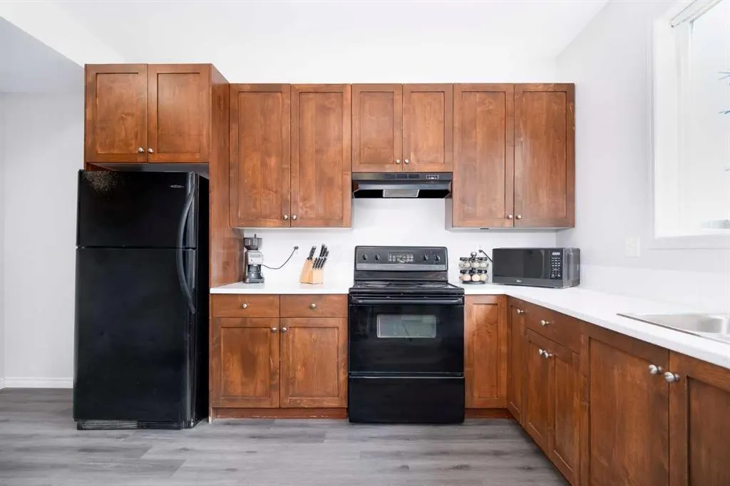 4406 46 Avenue #3