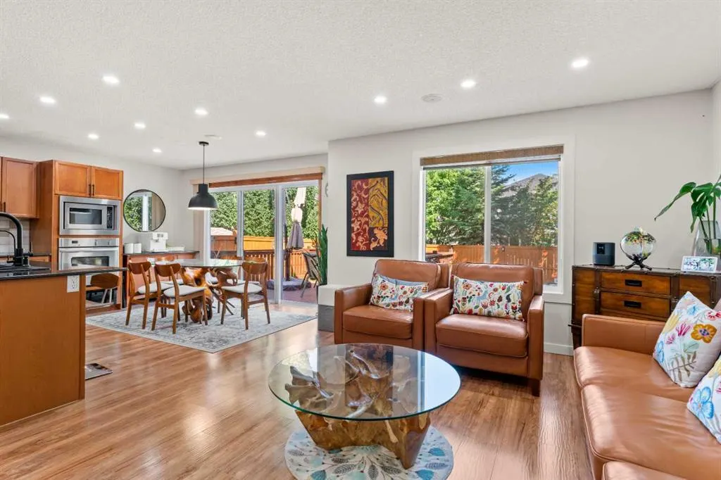 114 Chapalina Terrace SE