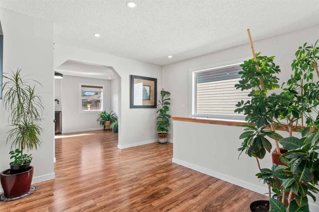 114 Chapalina Terrace SE