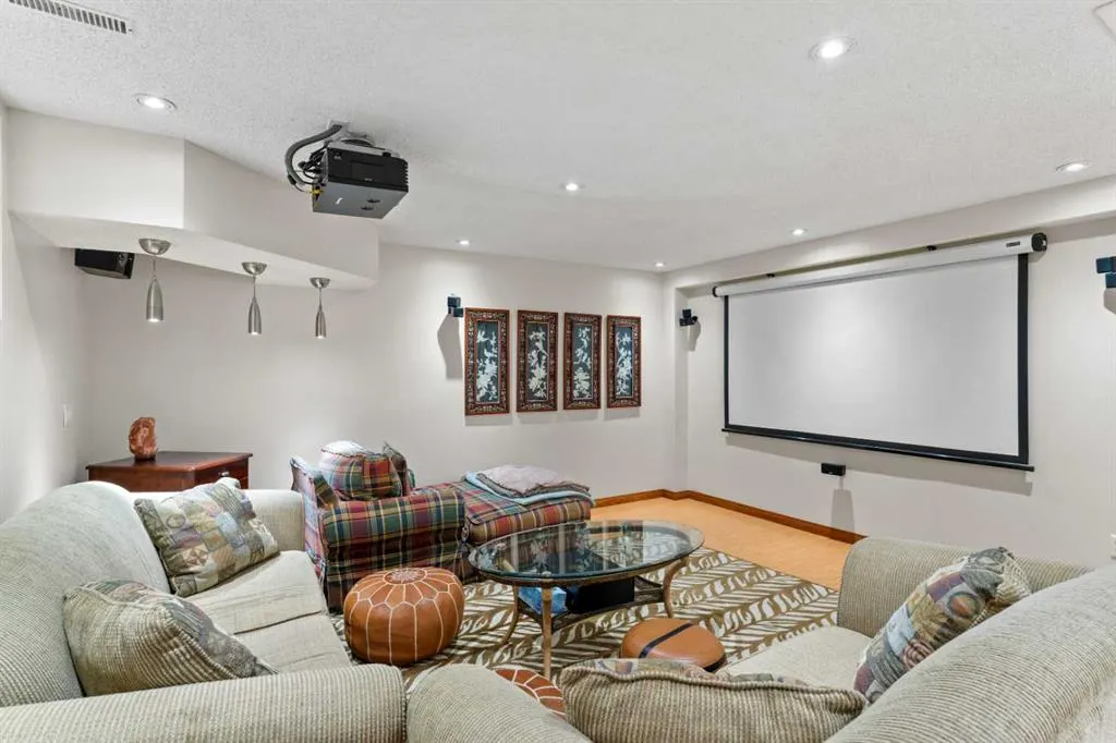114 Chapalina Terrace SE