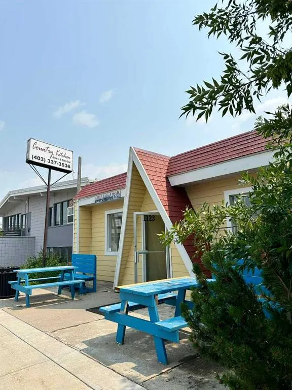 1123 Osler Street