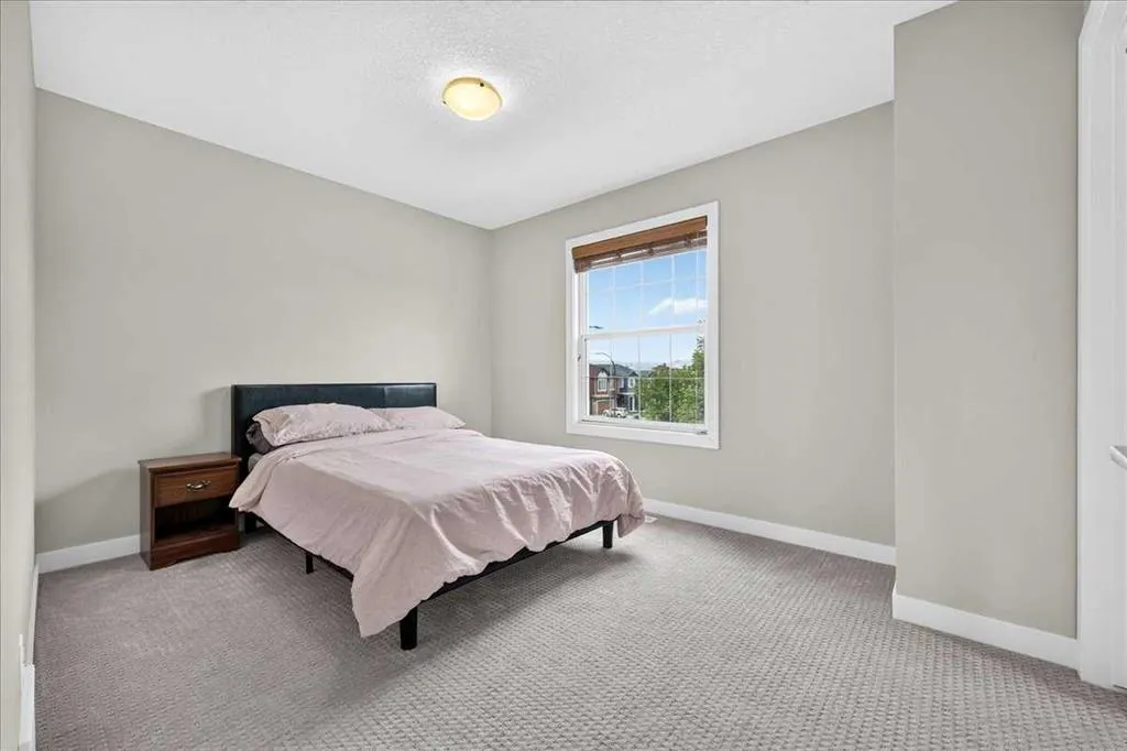 28 Evansborough Gate NW