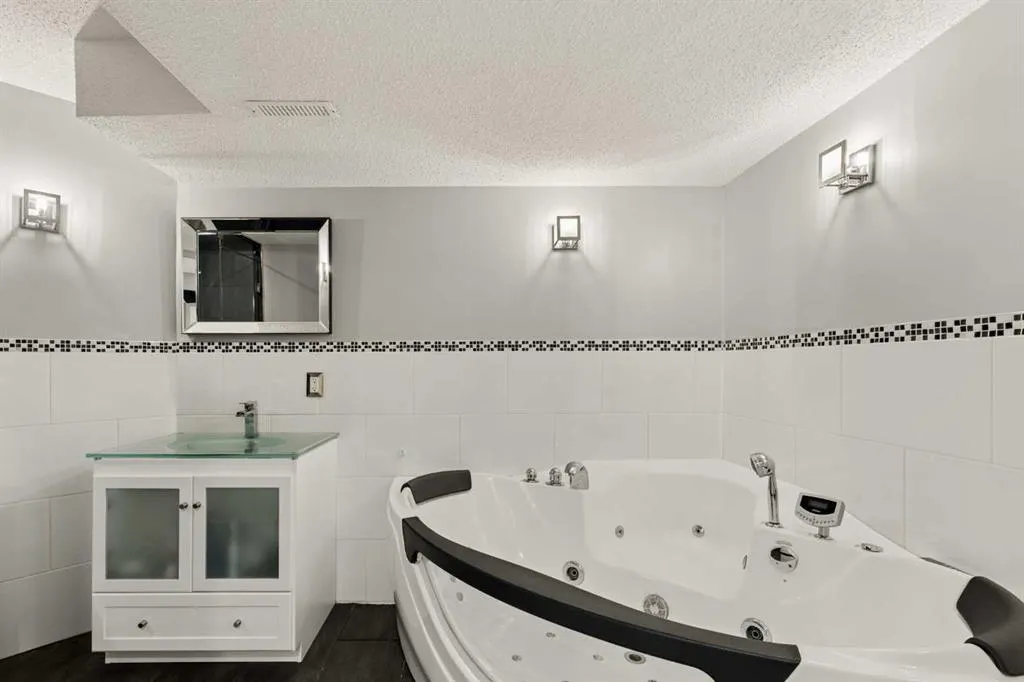 391 Auburn Bay Heights SE