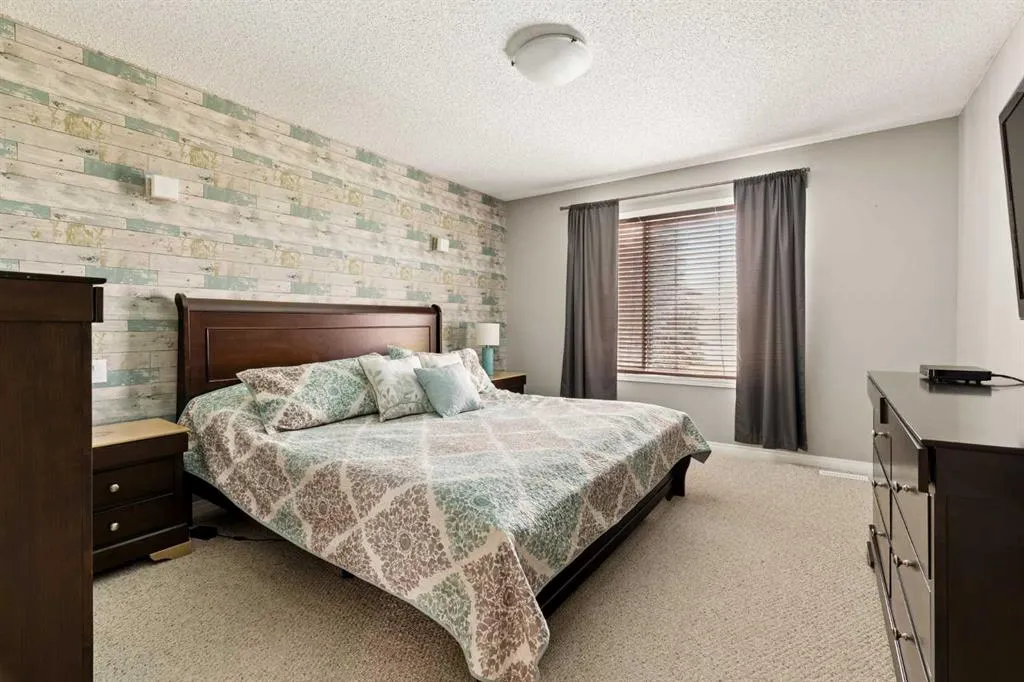 391 Auburn Bay Heights SE