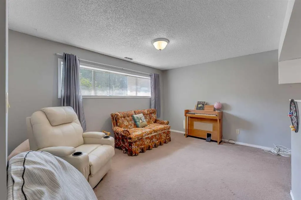 283055 Township Road 250
