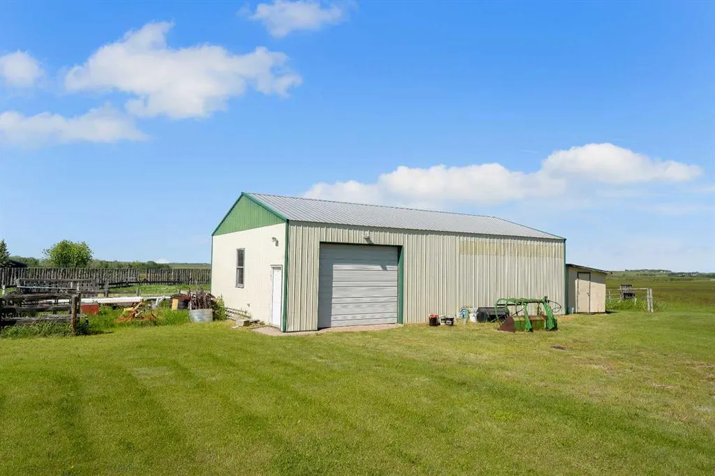 265028 Range Road 44