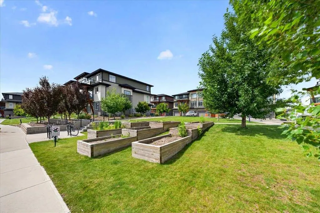 230 Seton Passage SE #79