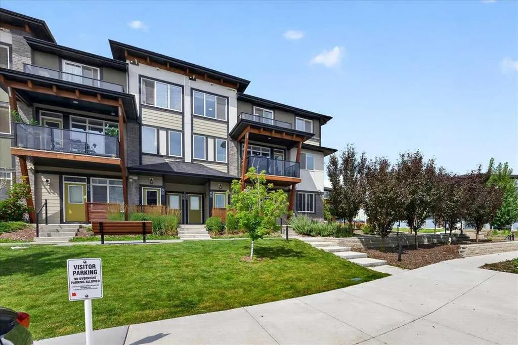 230 Seton Passage SE #79
