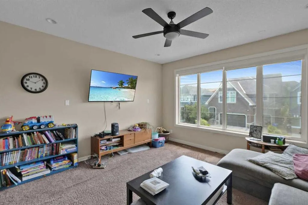 518 Mahogany Manor SE