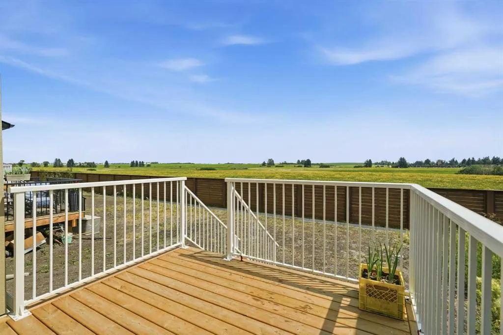 143 Belvedere Crescent SE