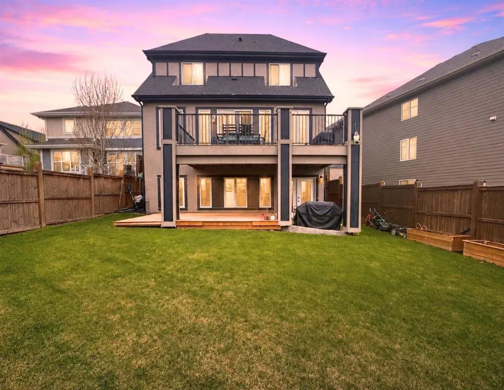 290 Mahogany Place SE
