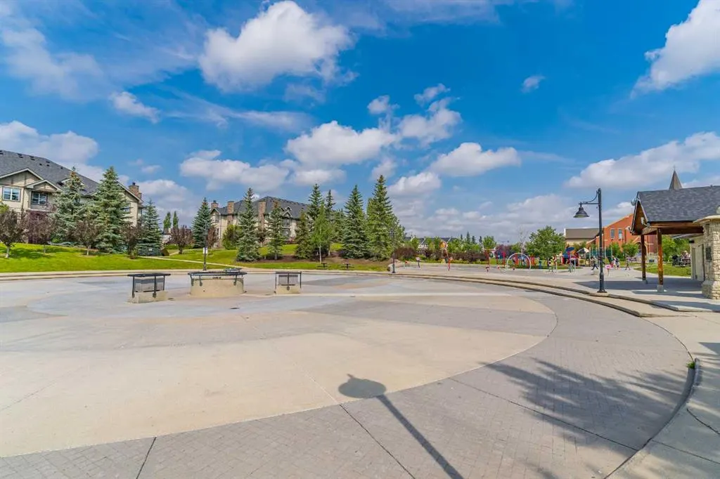 25 Prestwick Drive SE #208