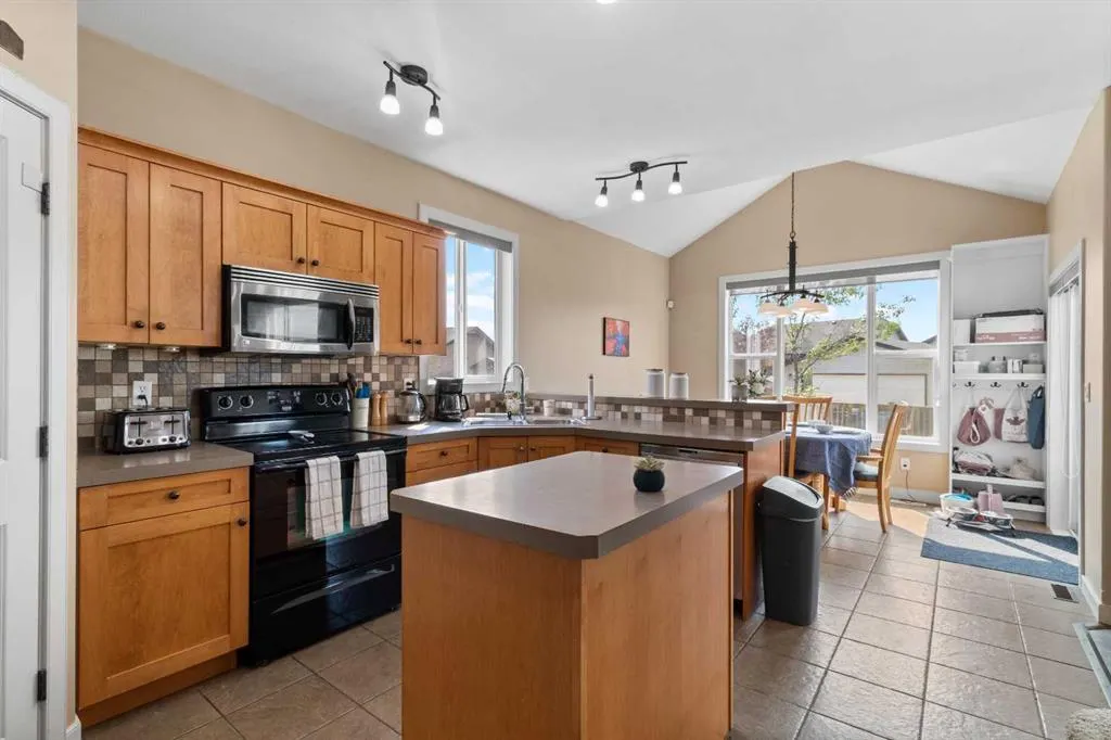 5 Lambertson Place