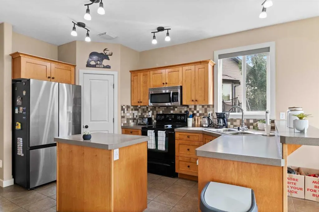 5 Lambertson Place