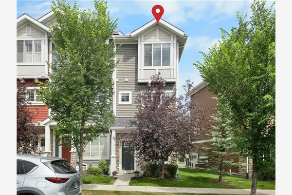 426 Nolan Hill Boulevard NW
