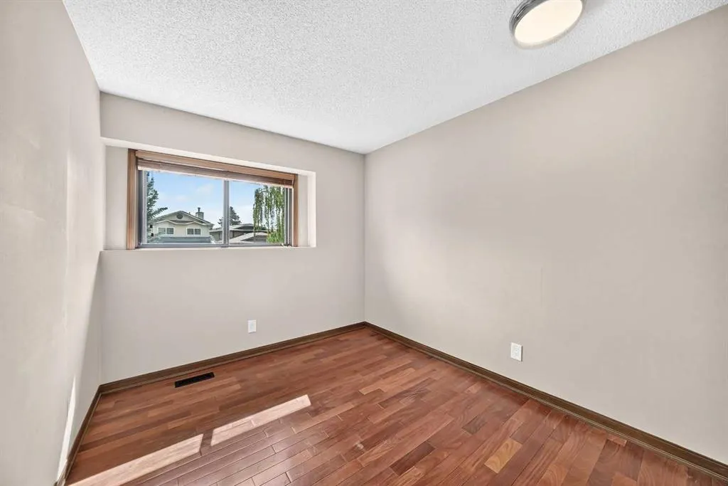 2509 Douglas Woods Link SE