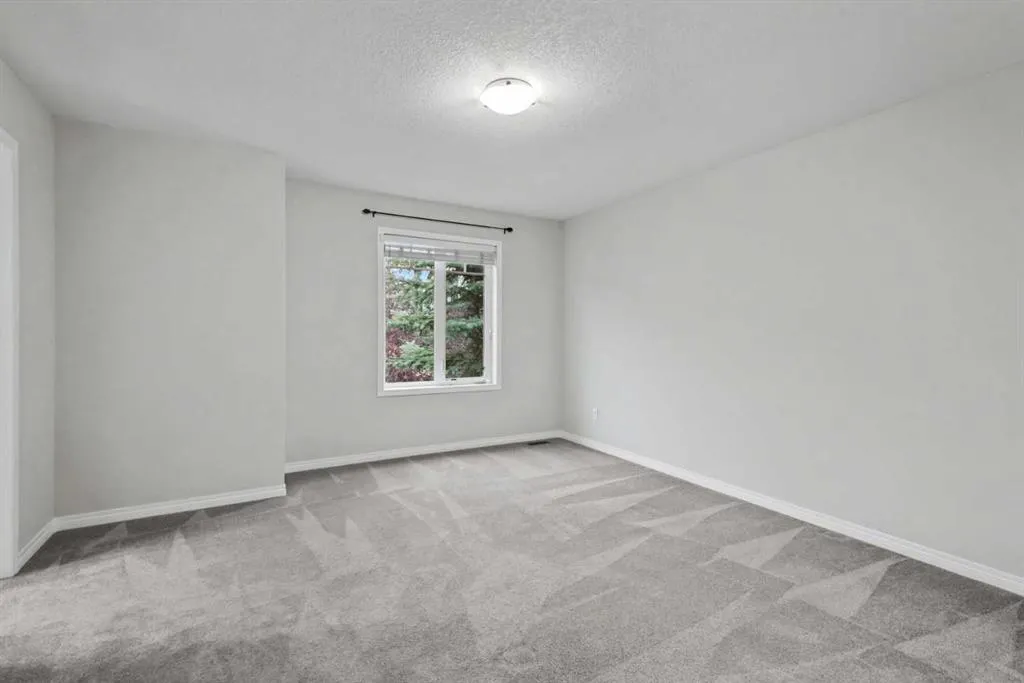 127 Prestwick Villas SE