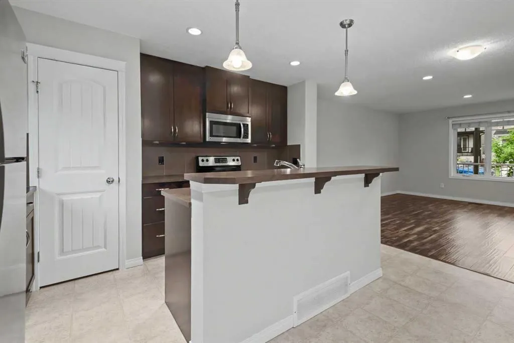 127 Prestwick Villas SE