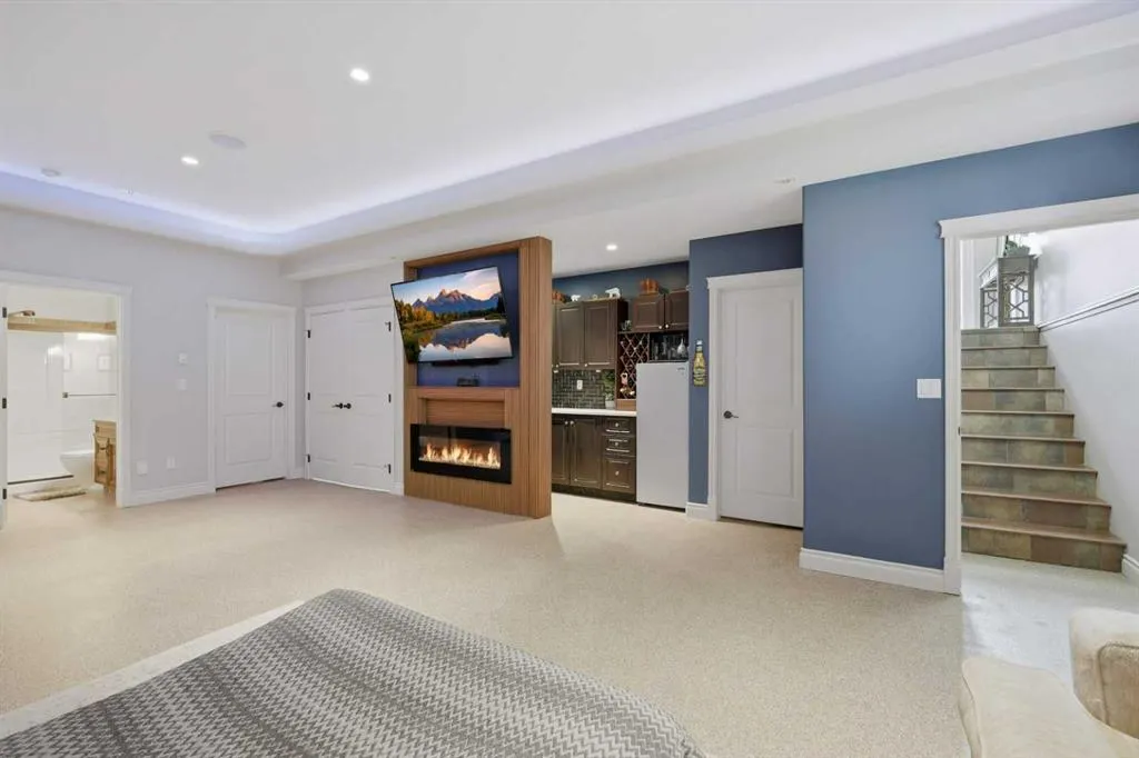 95 Regatta Way