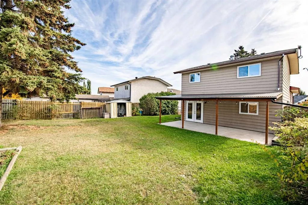 12 Opal Close