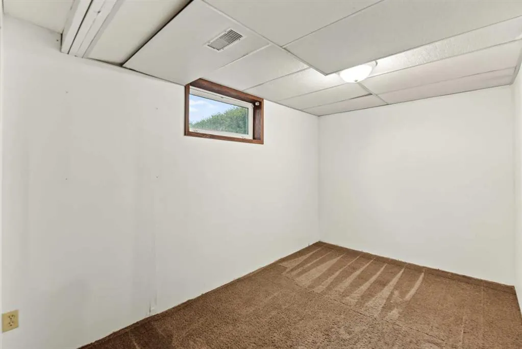 12 Opal Close