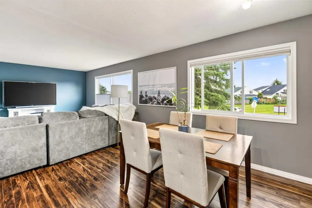 12 Opal Close
