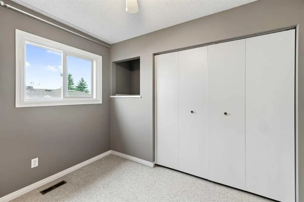 12 Opal Close