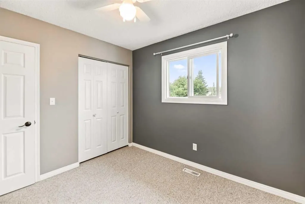 12 Opal Close