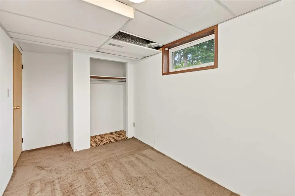 12 Opal Close