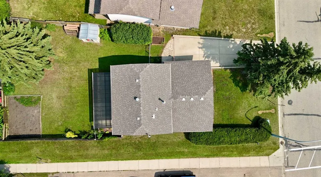 12 Opal Close
