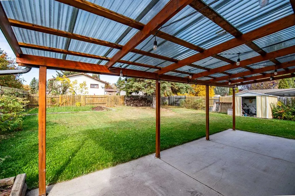 12 Opal Close
