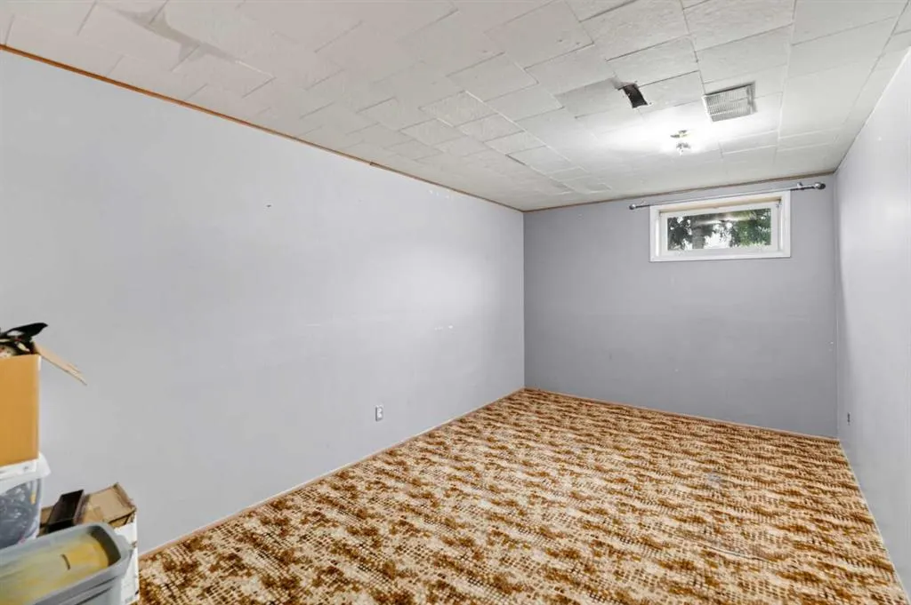 12 Opal Close