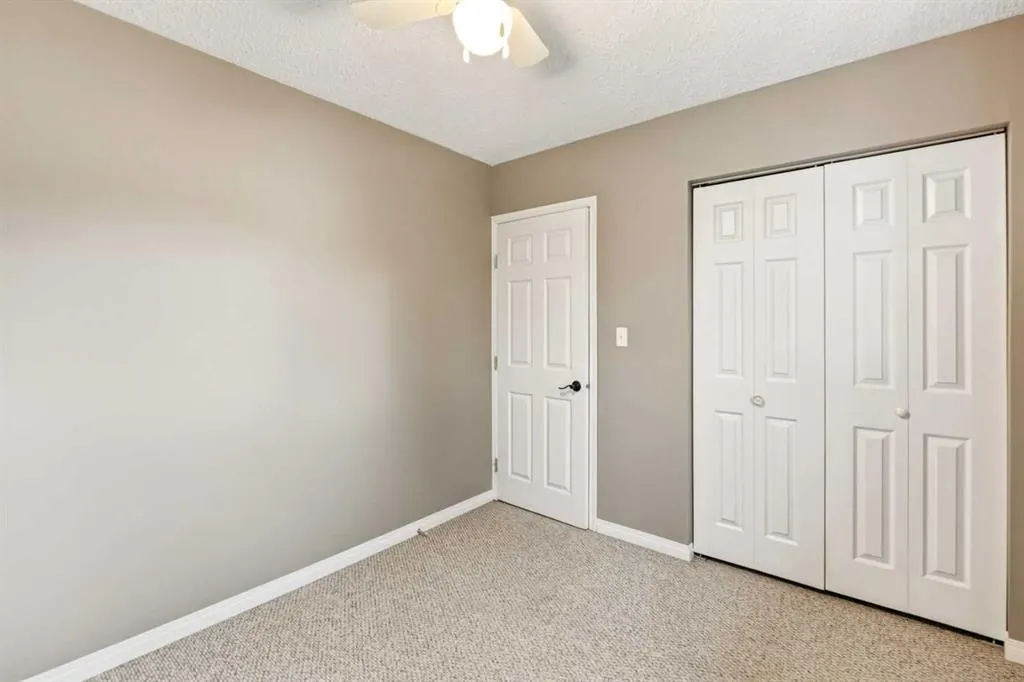 12 Opal Close