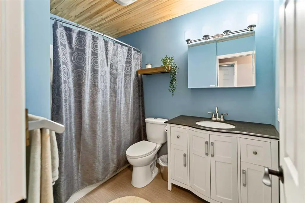 12 Opal Close