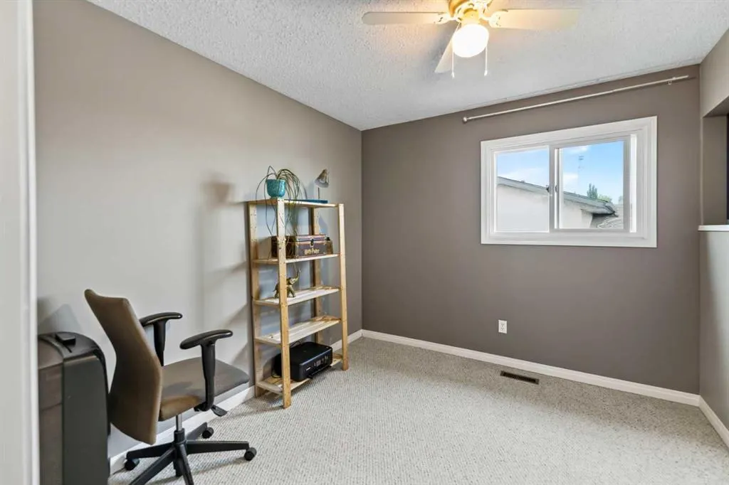 12 Opal Close