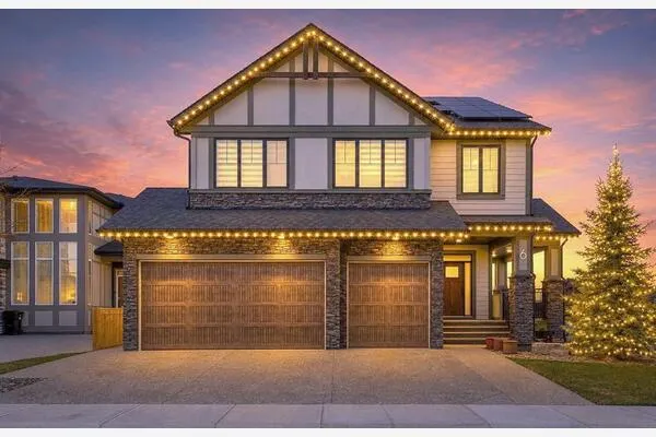 6 Legacy Woods Crescent SE