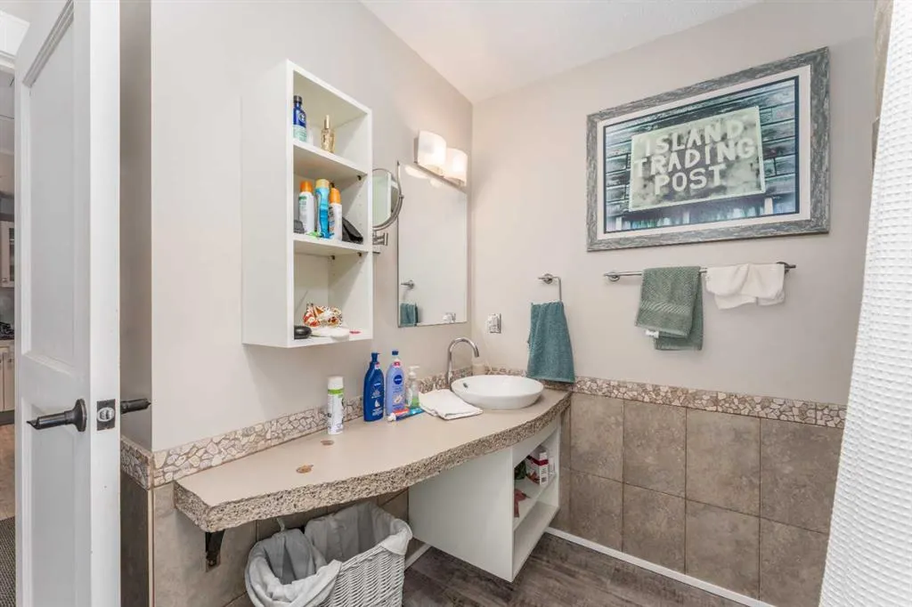 173 Kananaskis Way #213